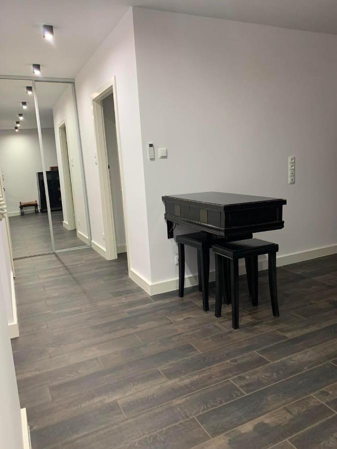 Apartament Jędrzejów エクステリア 写真