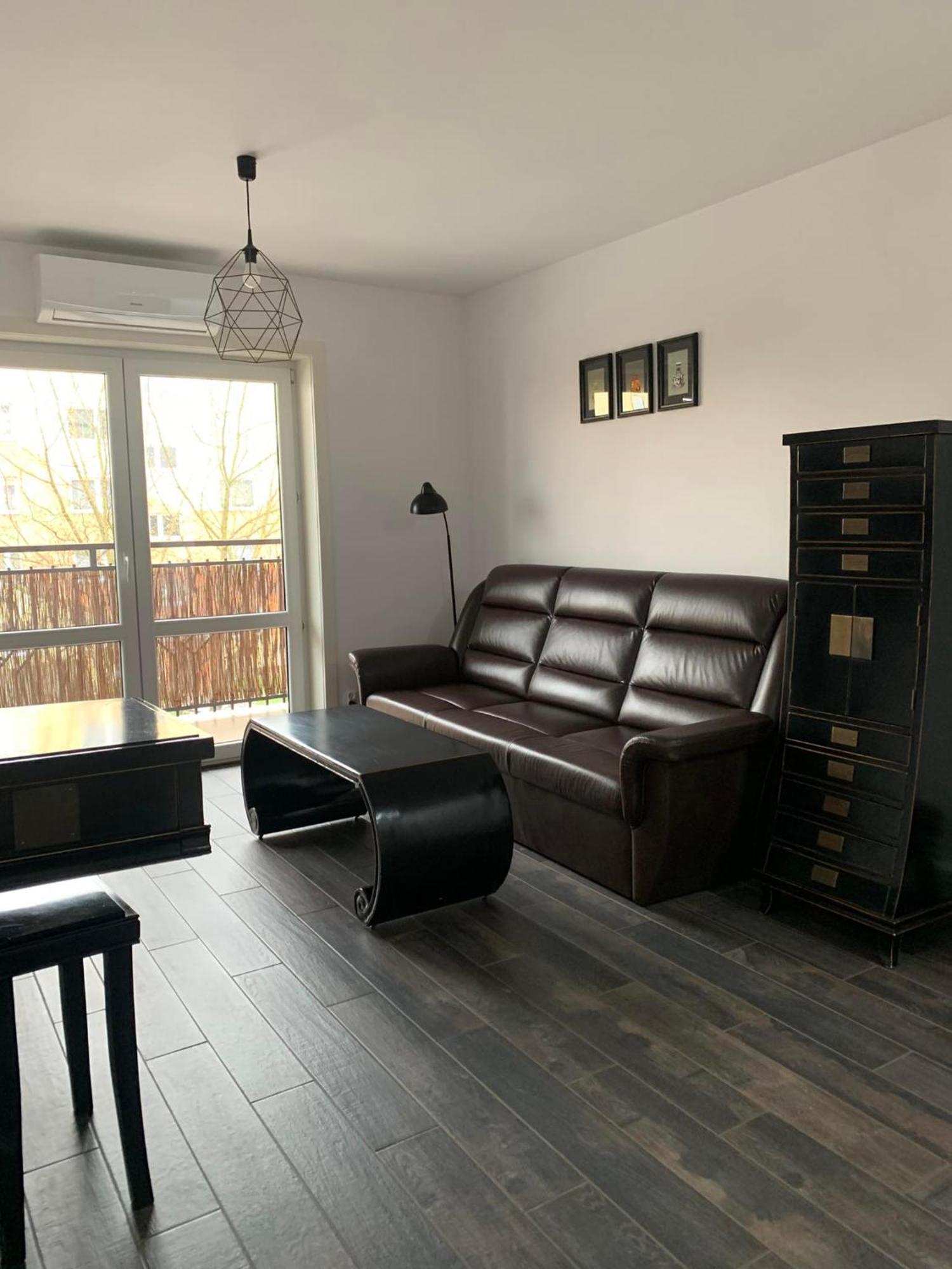 Apartament Jędrzejów エクステリア 写真