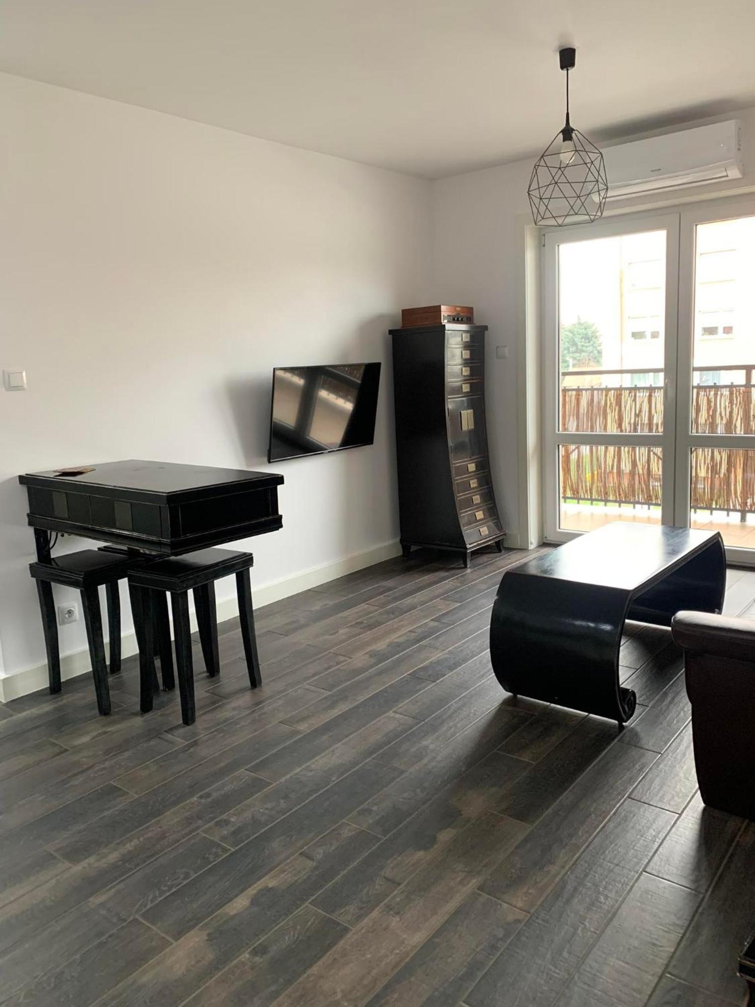 Apartament Jędrzejów エクステリア 写真